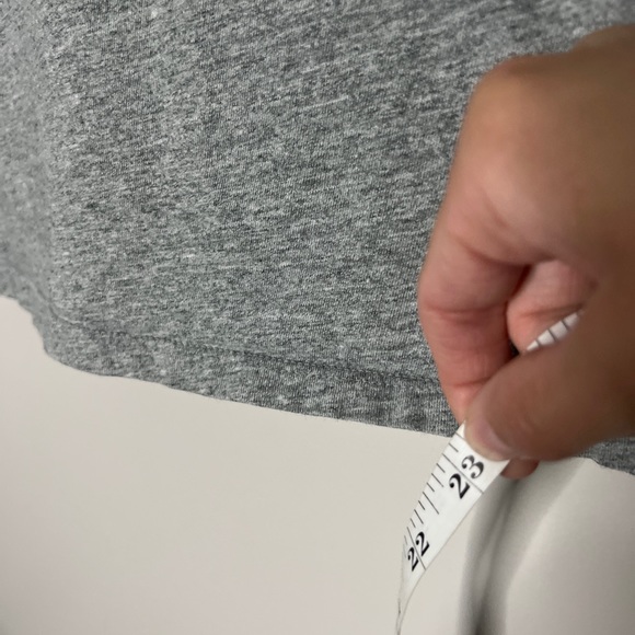 Levi's Crewneck Short Sleeve Shirt (Size Small) - Picture 7 of 7